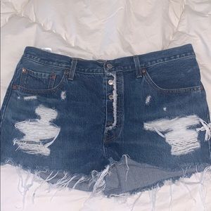 Levi shorts!